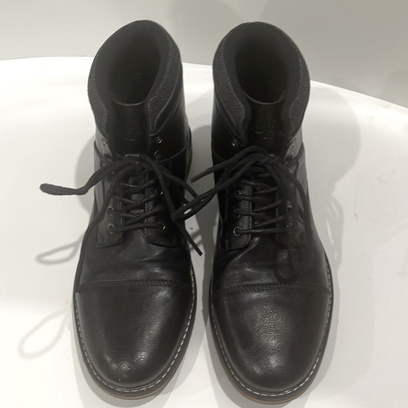 Ashford Hayes Men's Black Faux Leather Boots Size 9Medium Lace Up Good Condition - Picture 2 of 13